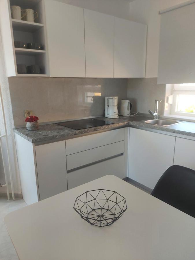 Apartments Fugosic Пунат Екстер'єр фото