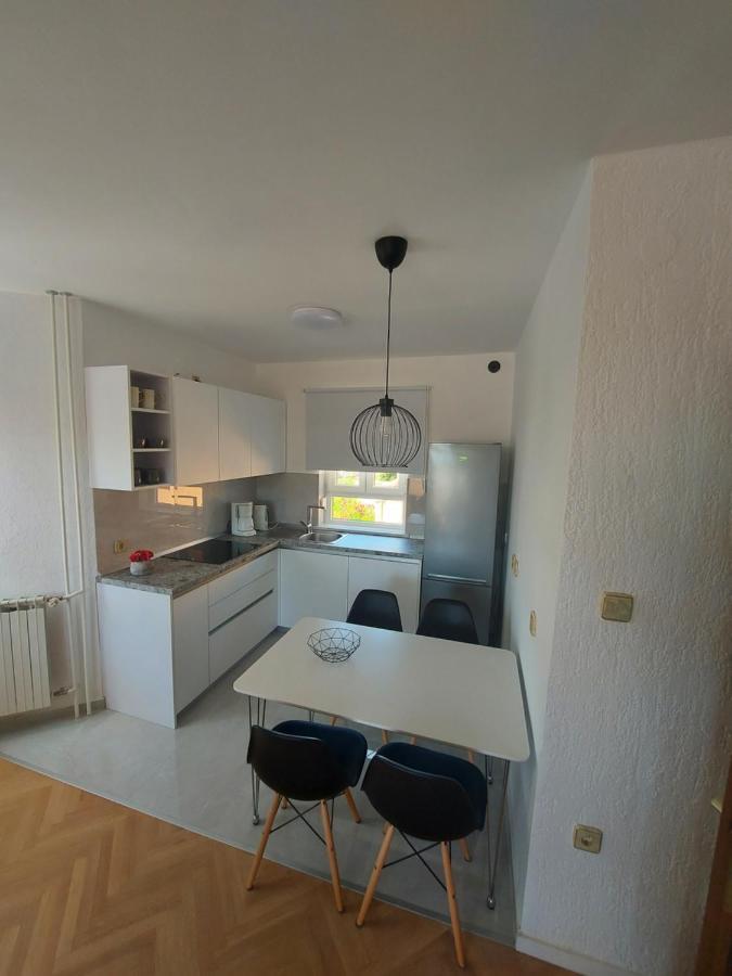 Apartments Fugosic Пунат Екстер'єр фото