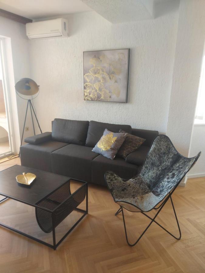 Apartments Fugosic Пунат Екстер'єр фото