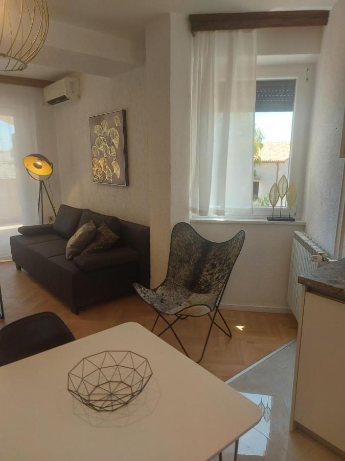 Apartments Fugosic Пунат Екстер'єр фото