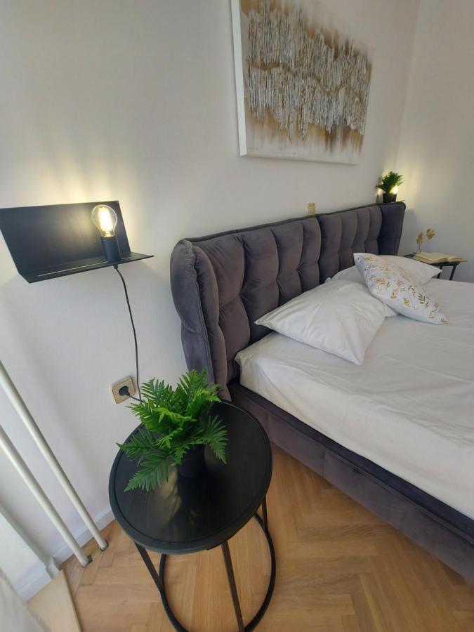 Apartments Fugosic Пунат Екстер'єр фото